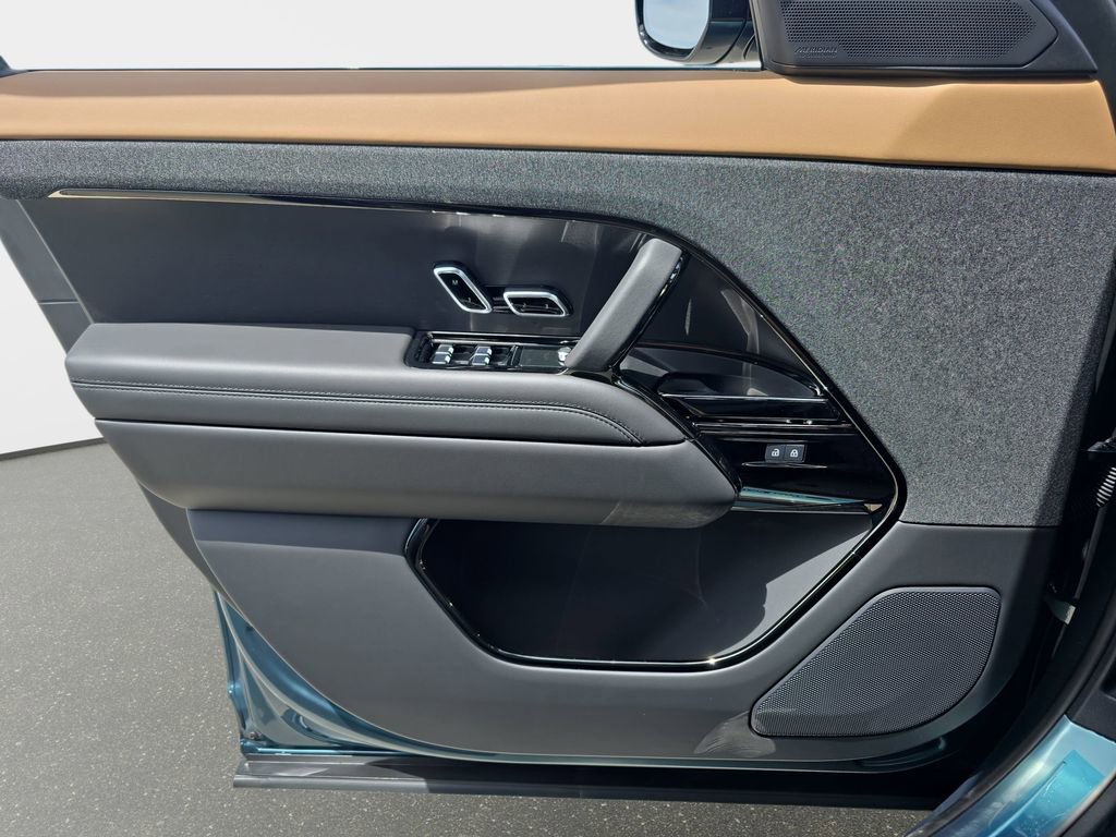 New 2026 Land Rover Range Rover Sport Dynamic SE AWD/4WD image 28