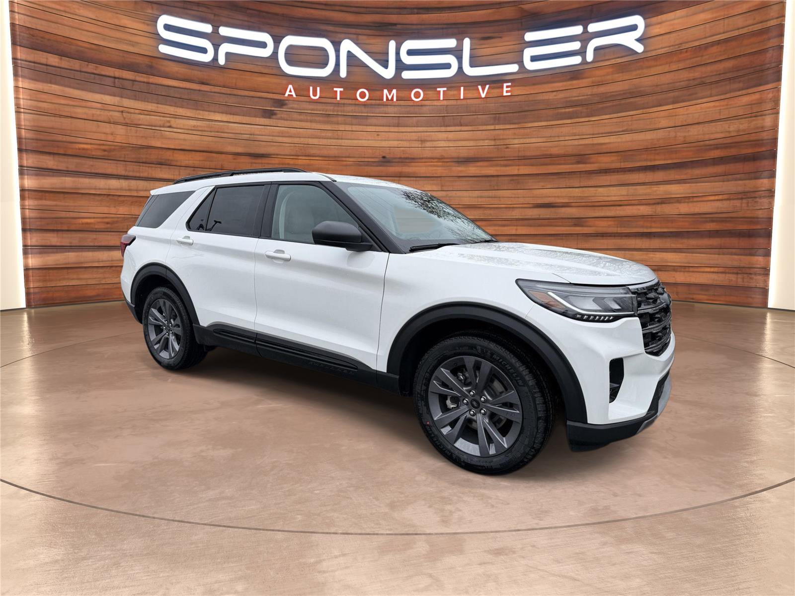 New 2026 Ford Explorer Active w/ Active Comfort Package image 8