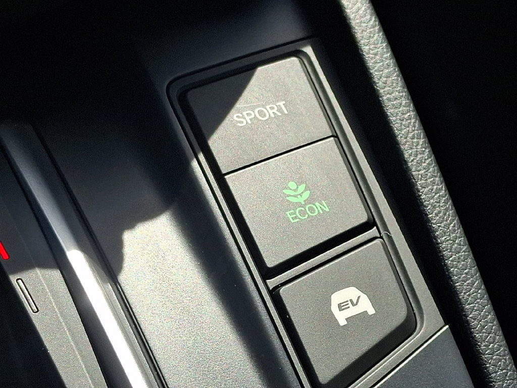 Used 2022 Honda CR-V Touring image 25