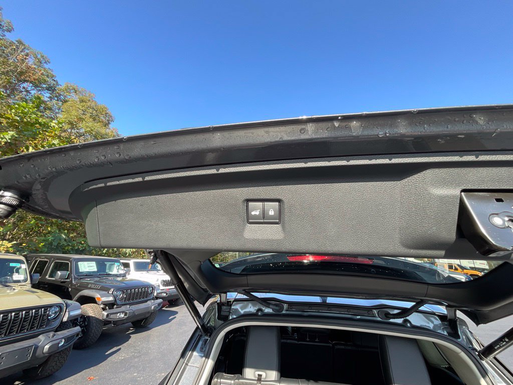 Used 2024 INFINITI QX60 Luxe AWD/4WD image 28