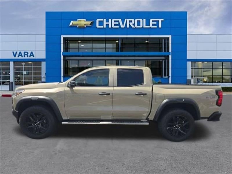 Certified 2024 Chevrolet Colorado Trail Boss AWD/4WD image 2