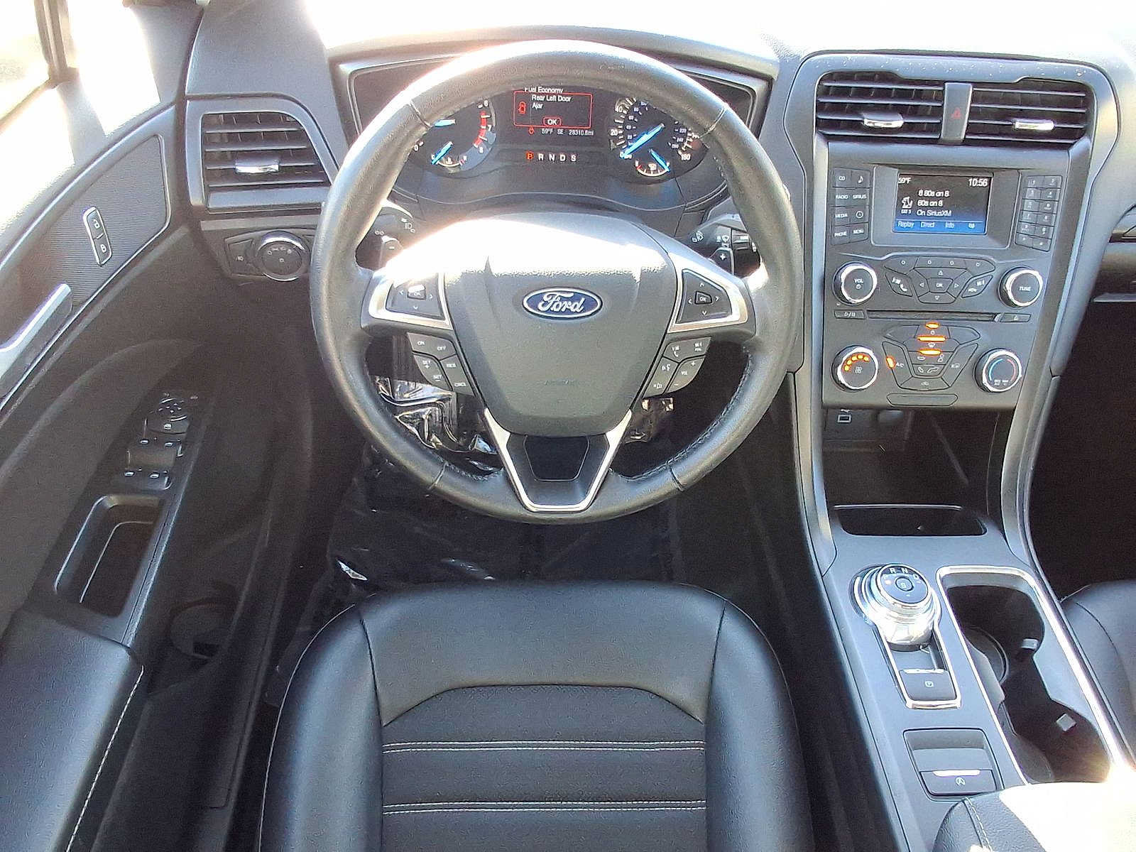 Used 2018 Ford Fusion SE w/ Equipment Group 201A FWD image 27