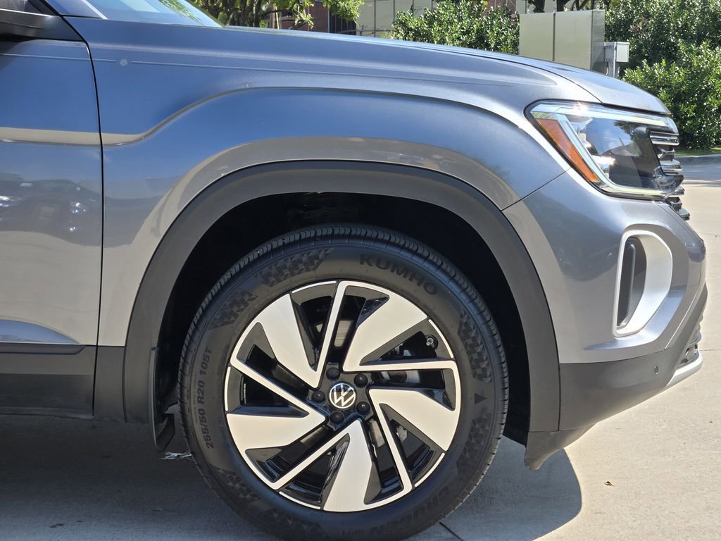 Used 2024 Volkswagen Atlas SE image 11