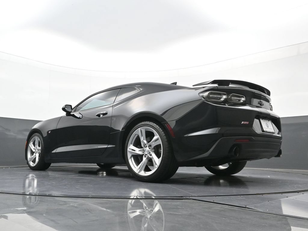 Used 2019 Chevrolet Camaro SS RWD image 23