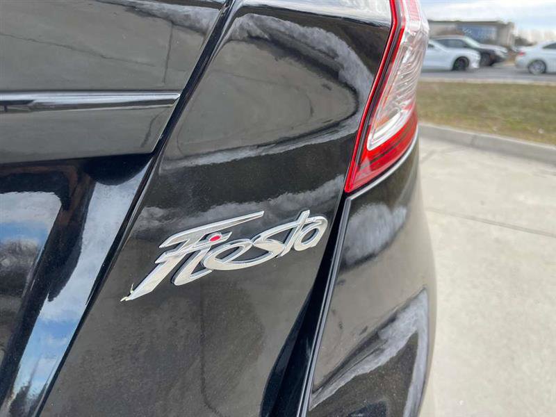 Used 2016 Ford Fiesta SE image 68