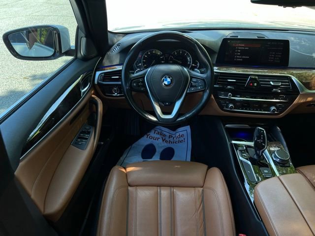 Used 2019 BMW 540i w/ Convenience Package RWD image 32