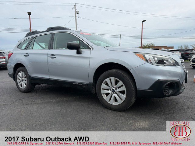 Used 2017 Subaru Outback 2.5i AWD/4WD image 2