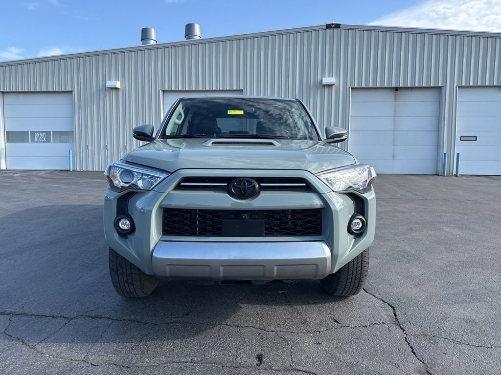 Used 2023 Toyota 4Runner TRD Off-Road Premium w/ Off Road Premium Plus Package AWD/4WD image 2