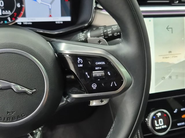 Used 2024 Jaguar F-PACE R-Dynamic S image 27