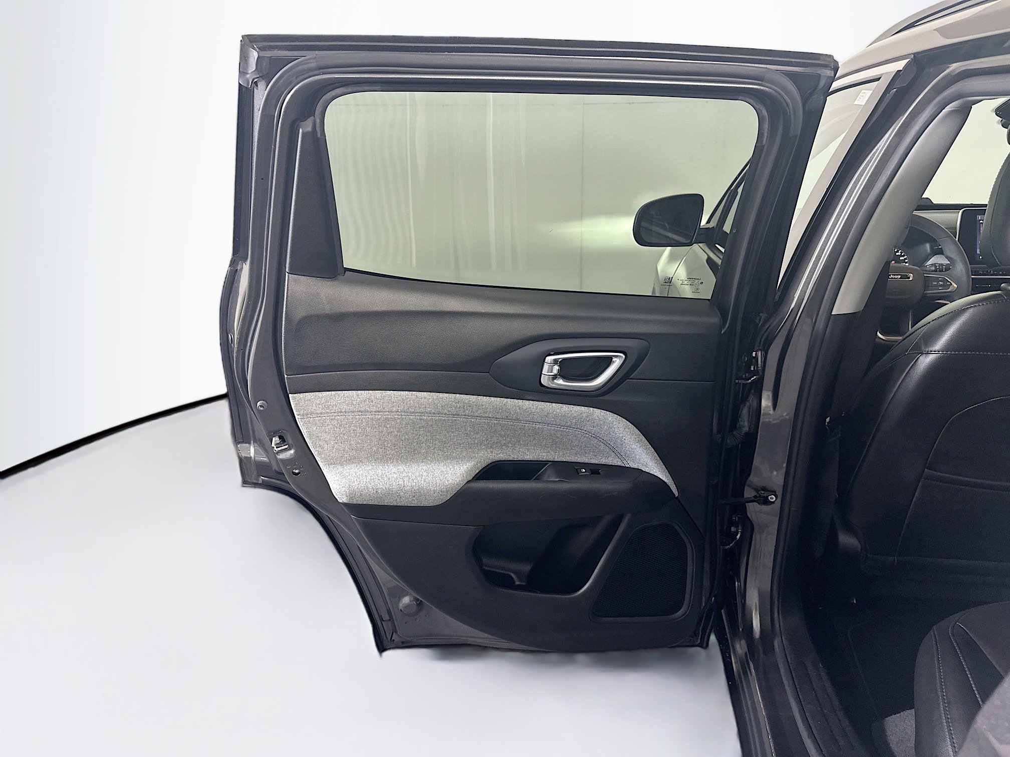 Used 2022 Jeep Compass Latitude image 26