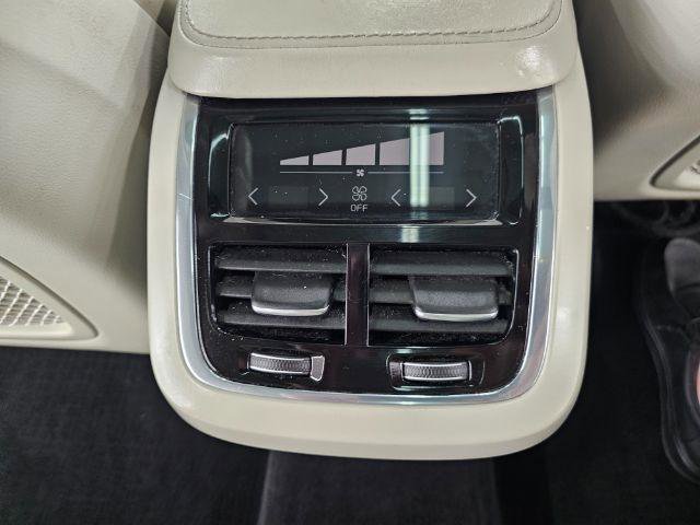 Used 2017 Volvo XC90 T6 Inscription image 36