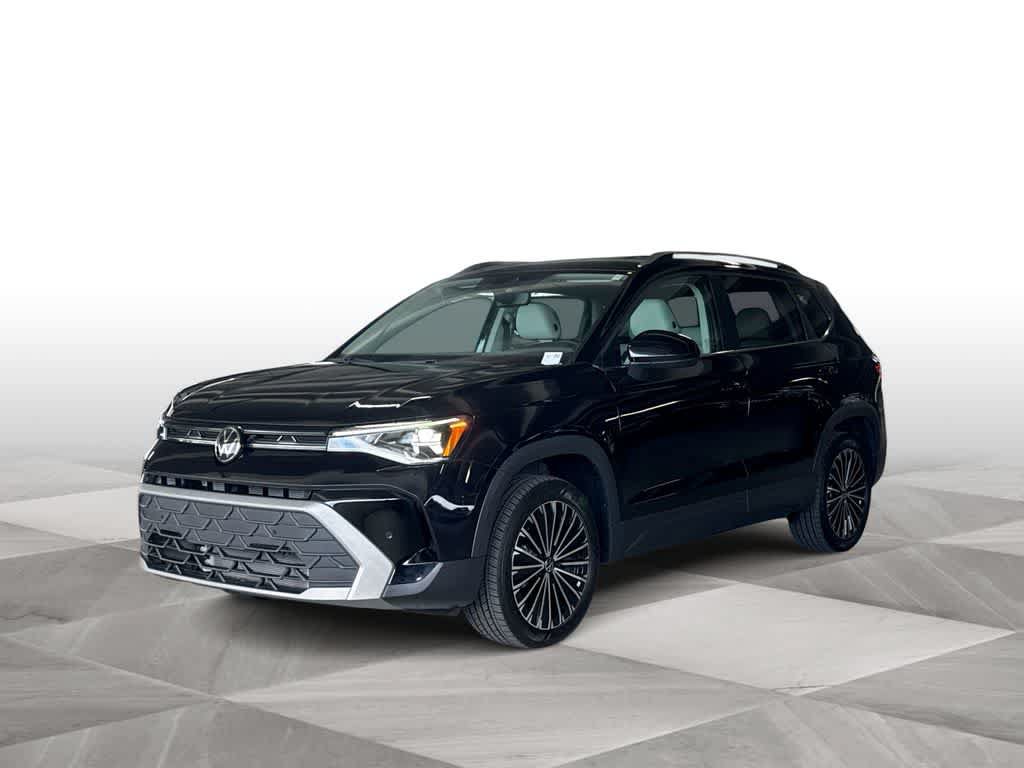 New 2025 Volkswagen Taos SE FWD image 4