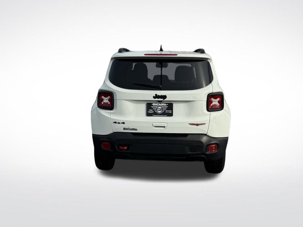 Used 2023 Jeep Renegade Trailhawk image 10