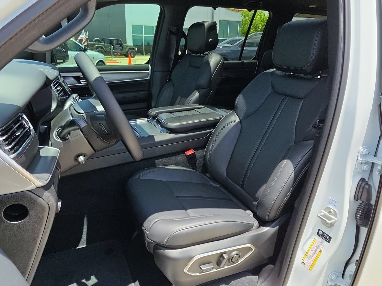 New 2026 Jeep Grand Wagoneer Limited AWD/4WD image 13