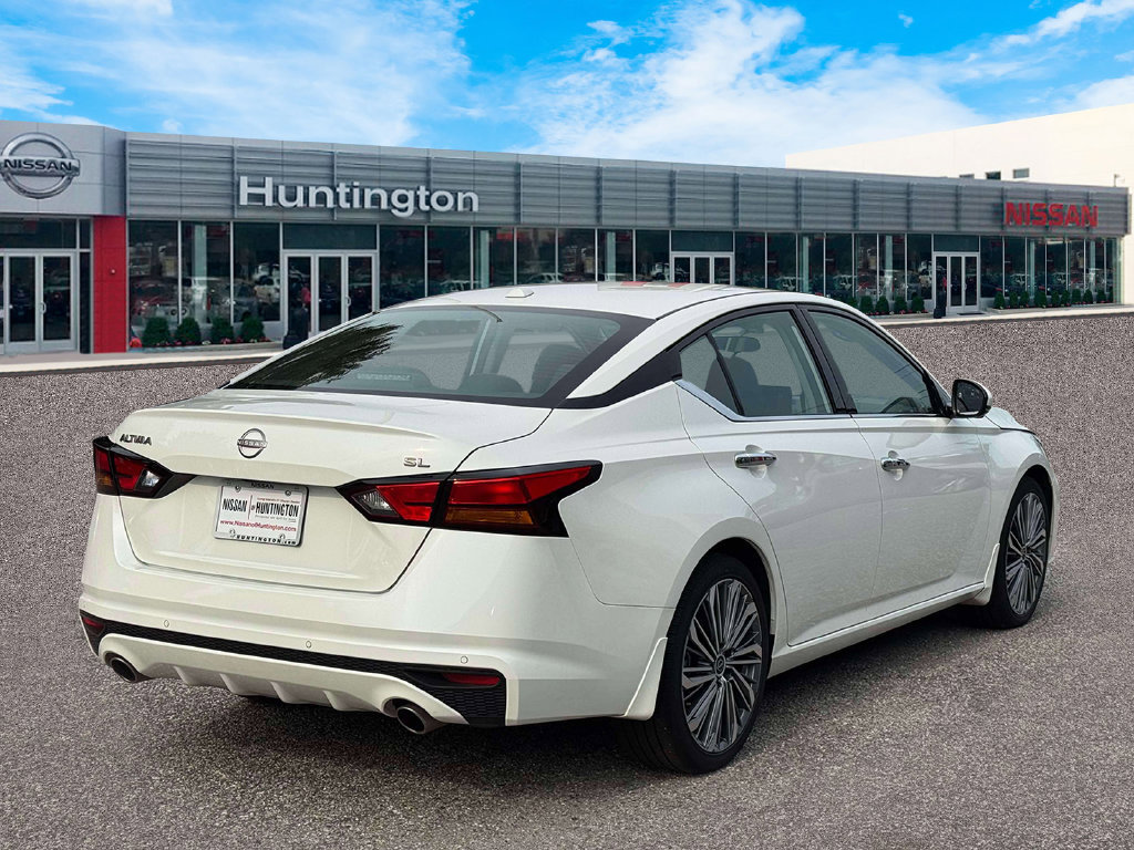 Certified 2025 Nissan Altima 2.5 SL FWD image 10