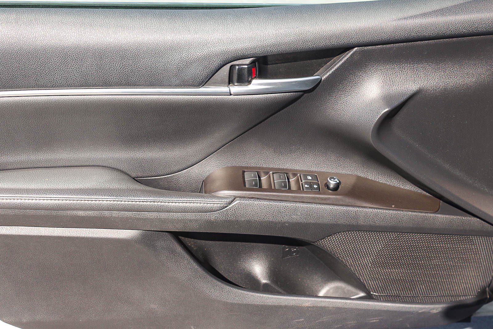 Used 2024 Toyota Camry XSE image 21