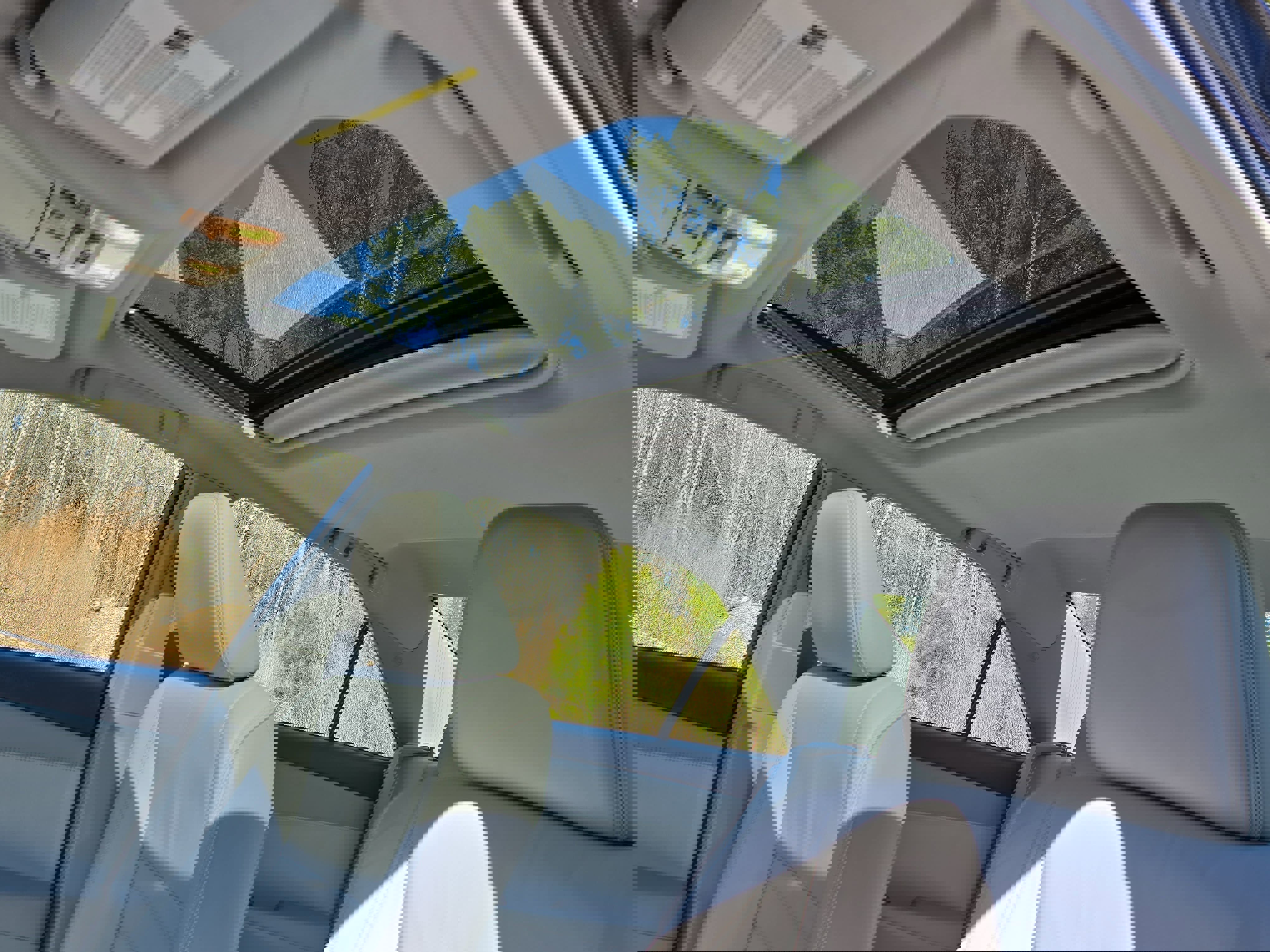 Used 2015 Toyota Camry XLE w/ Advanced Technology Package image 29