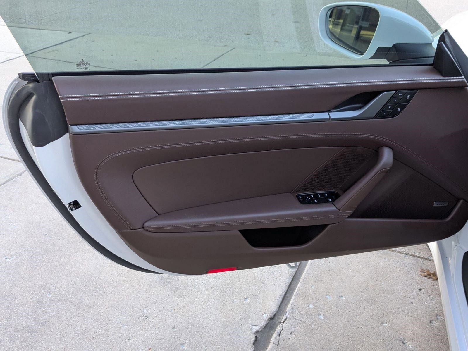 Used 2024 Porsche 911 Carrera image 15