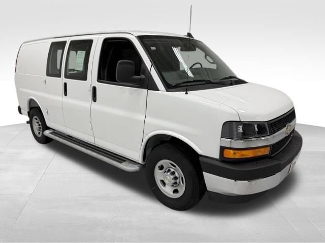 Certified 2025 Chevrolet Express 2500 w/ Driver Convenience Package RWD image 5