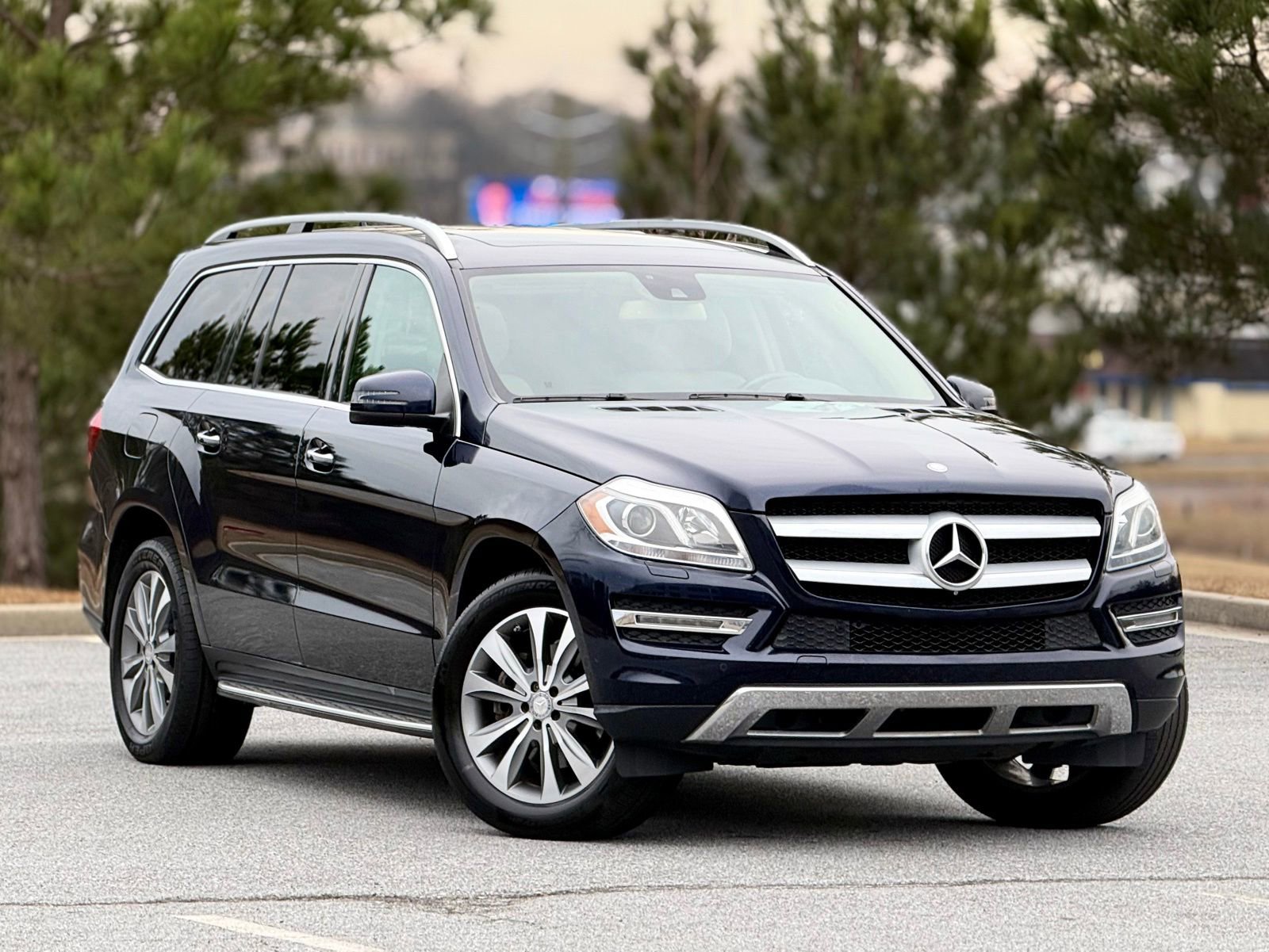 Used 2016 Mercedes-Benz GL 450 4MATIC image 12