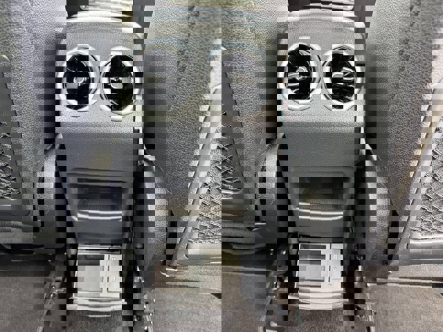 Used 2024 Mercedes-Benz GLB 35 AMG 4MATIC image 9