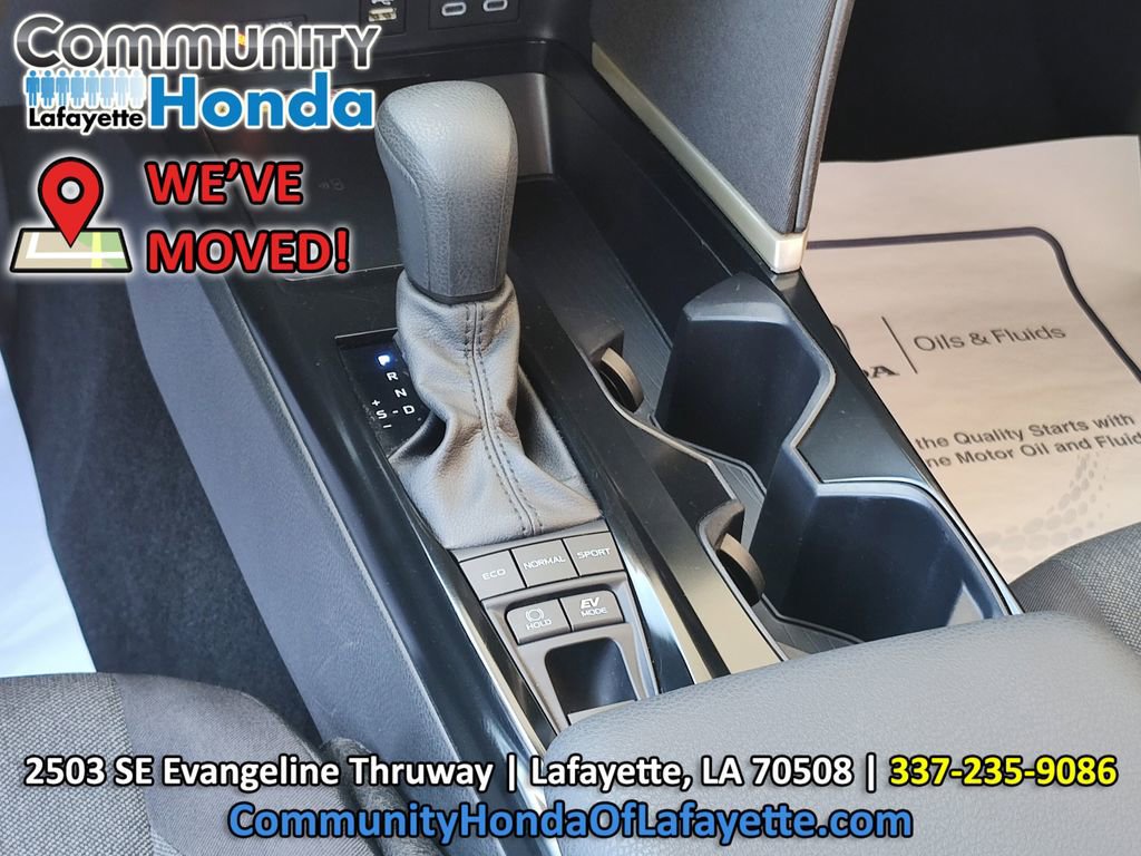 Used 2025 Toyota Camry LE FWD image 24