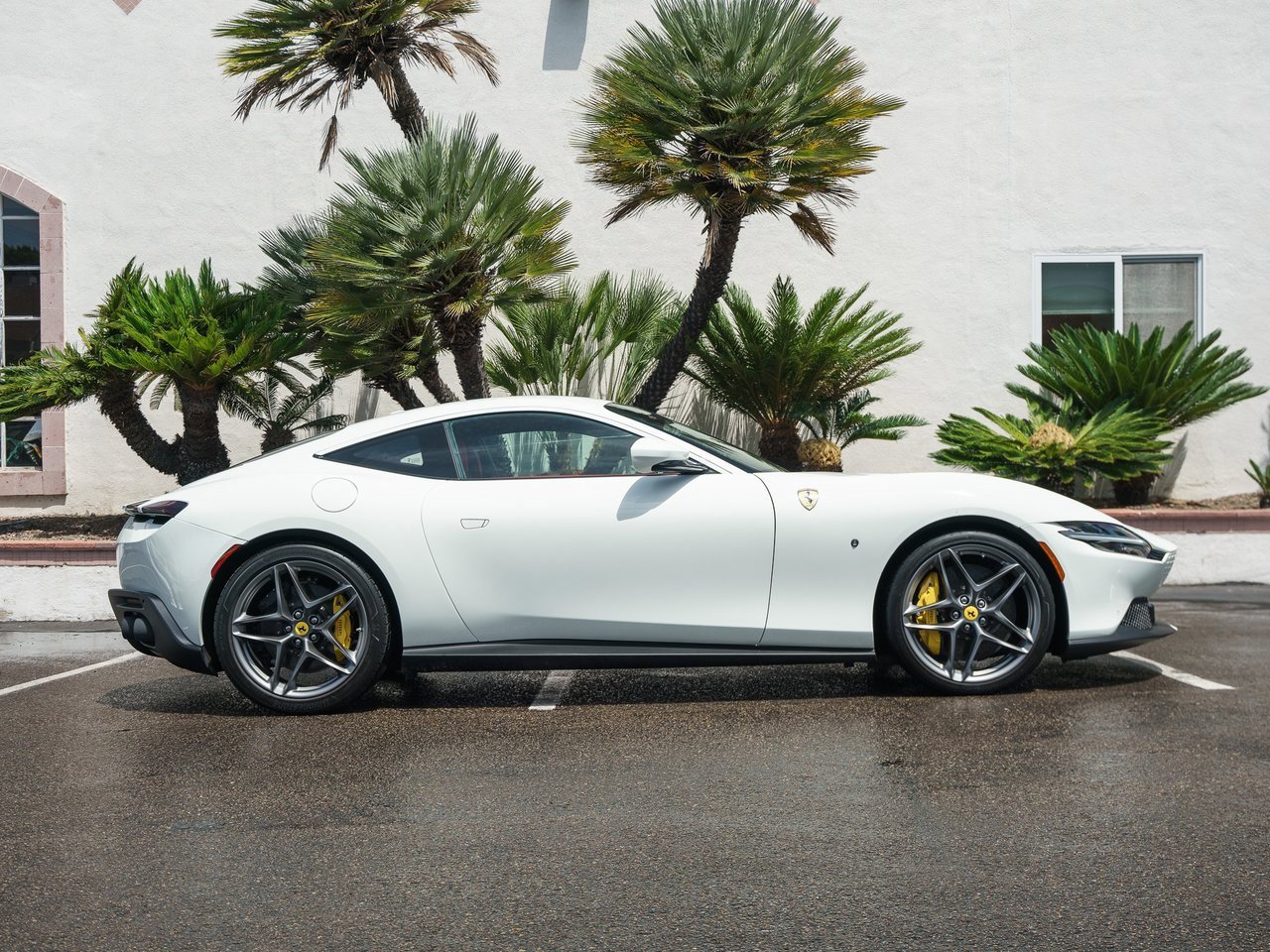 Used 2023 Ferrari Roma image 8