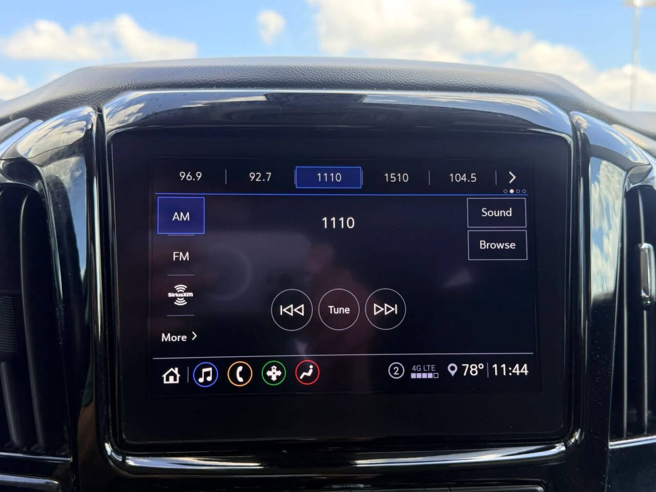 Used 2020 Chevrolet Traverse LT w/ Driver Confidence II Package AWD/4WD image 8