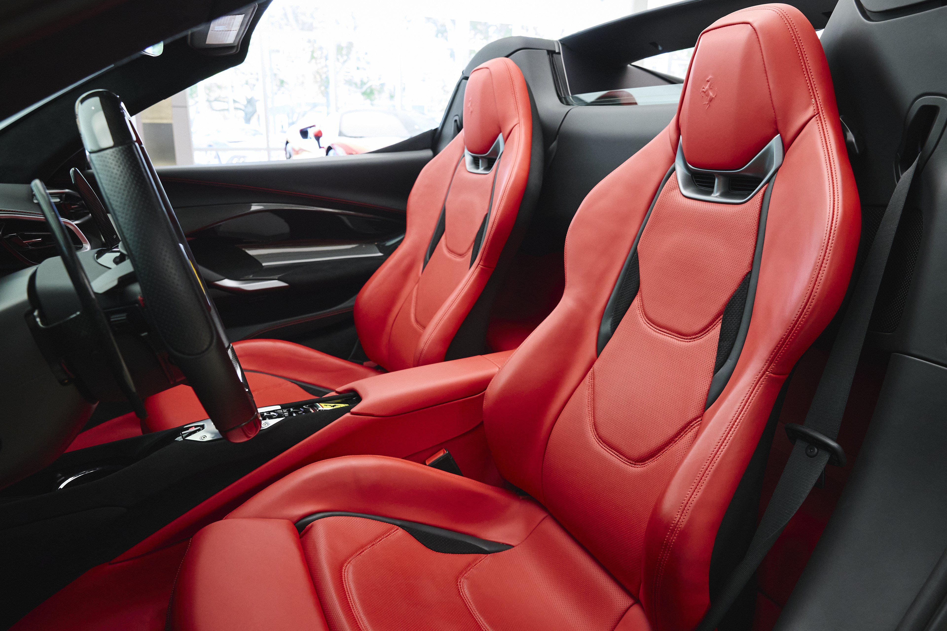 Used 2023 Ferrari 296 GTS RWD image 45