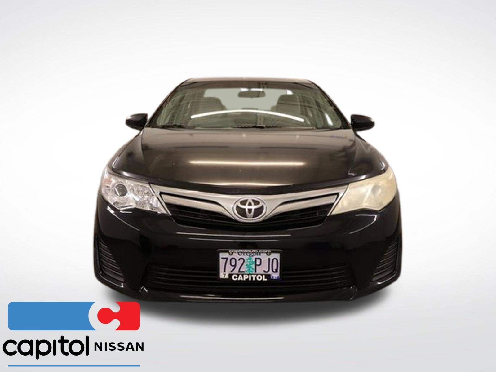 Used 2012 Toyota Camry LE FWD image 6
