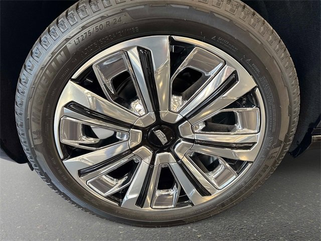 New 2026 Cadillac Escalade IQ Luxury 2 image 9