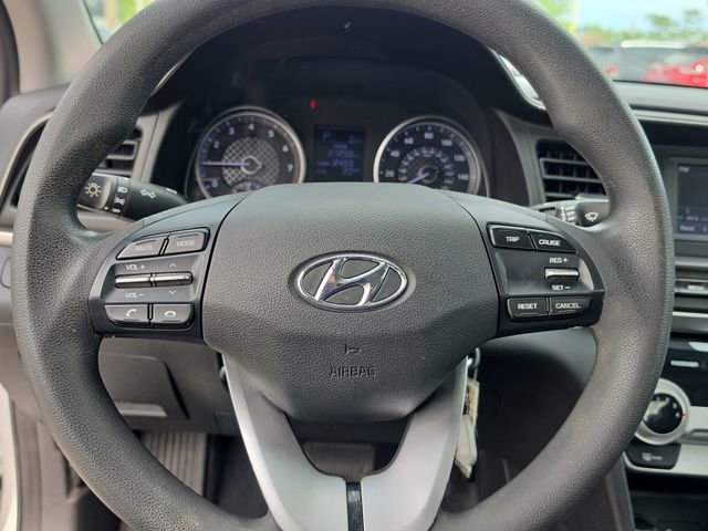 Used 2019 Hyundai Elantra SE w/ Cargo Package FWD image 18
