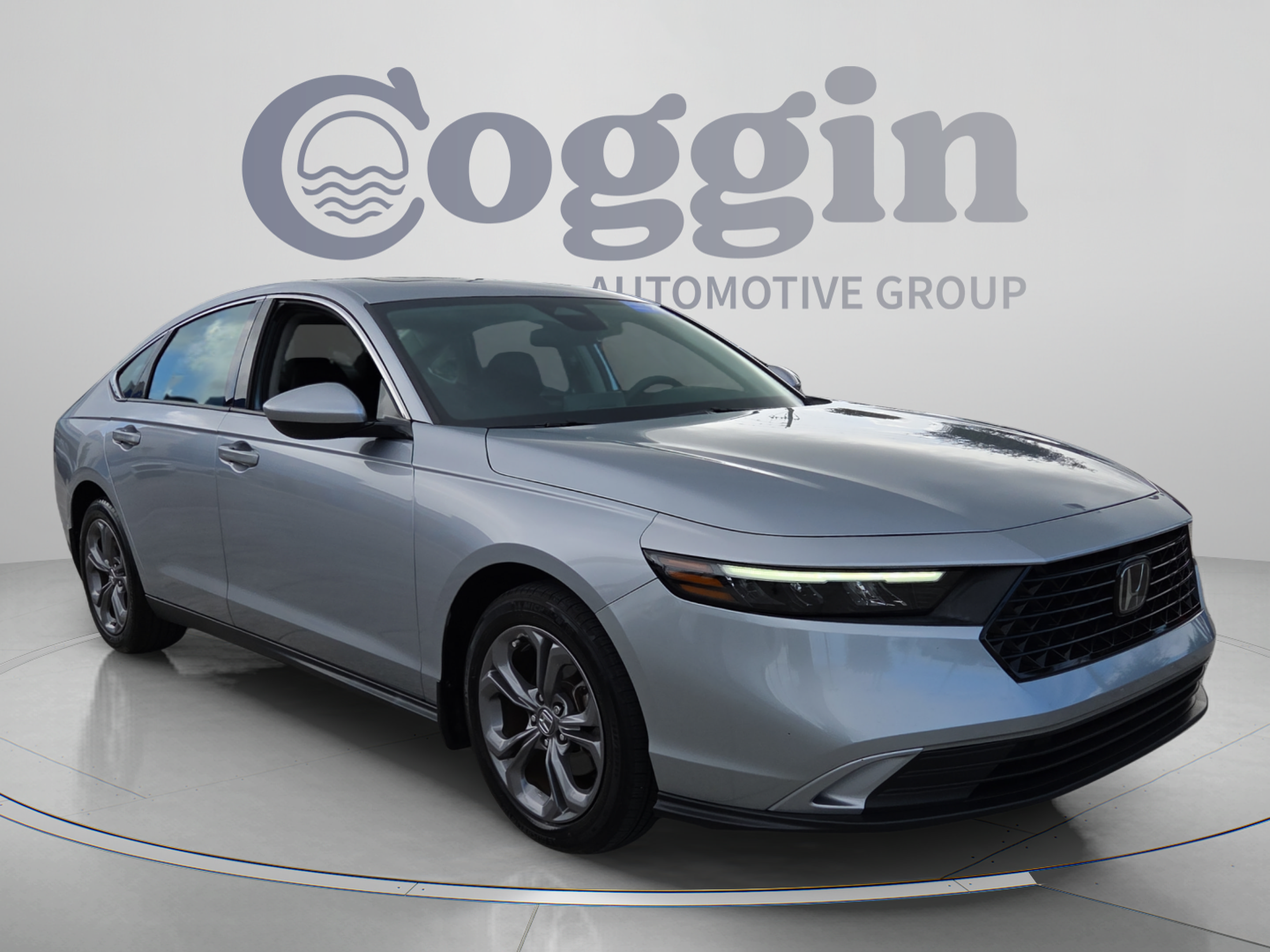 Used 2023 Honda Accord EX image 7