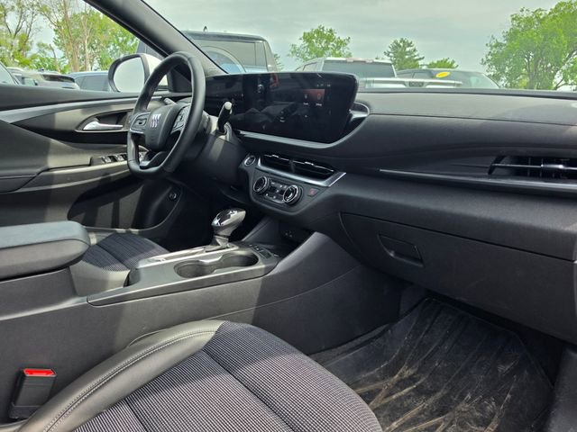 Used 2024 Buick Envista Preferred w/ Convenience I Package FWD image 11