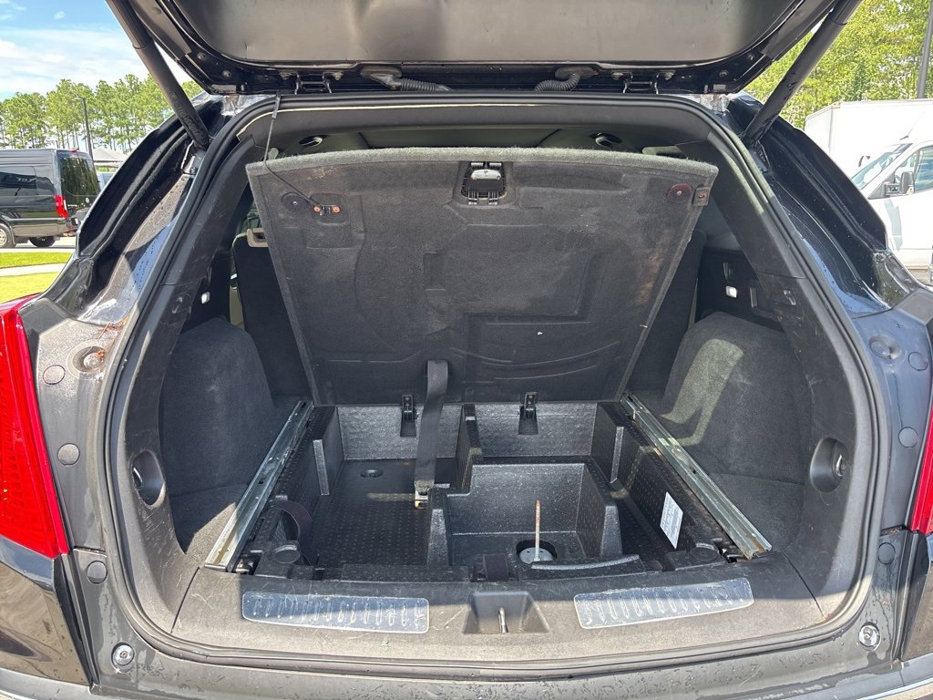 Used 2018 Cadillac XT5 Luxury w/ Driver Awareness Package image 17