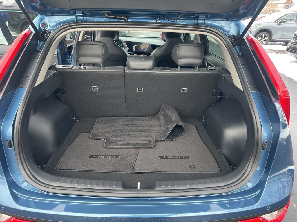 Certified 2024 Kia Niro EX image 11