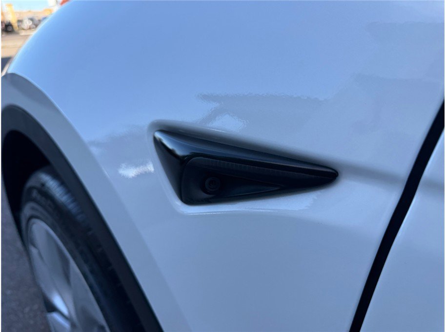 Used 2020 Tesla Model Y Long Range image 49