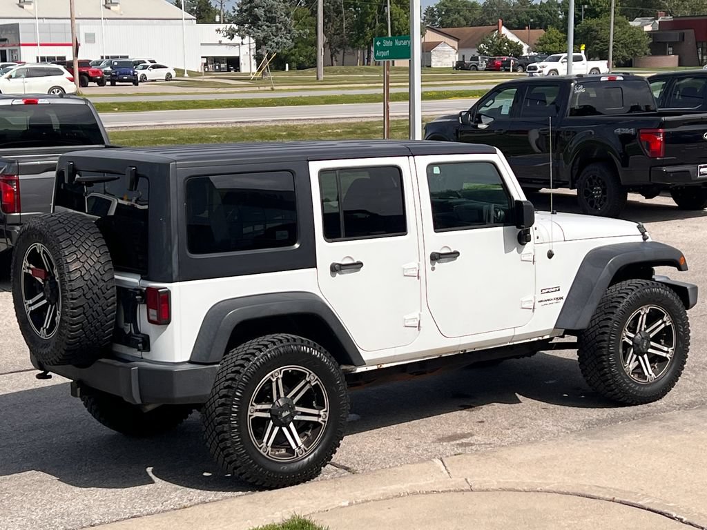 Used 2018 Jeep Wrangler Unlimited Sport w/ Connectivity Group AWD/4WD image 6