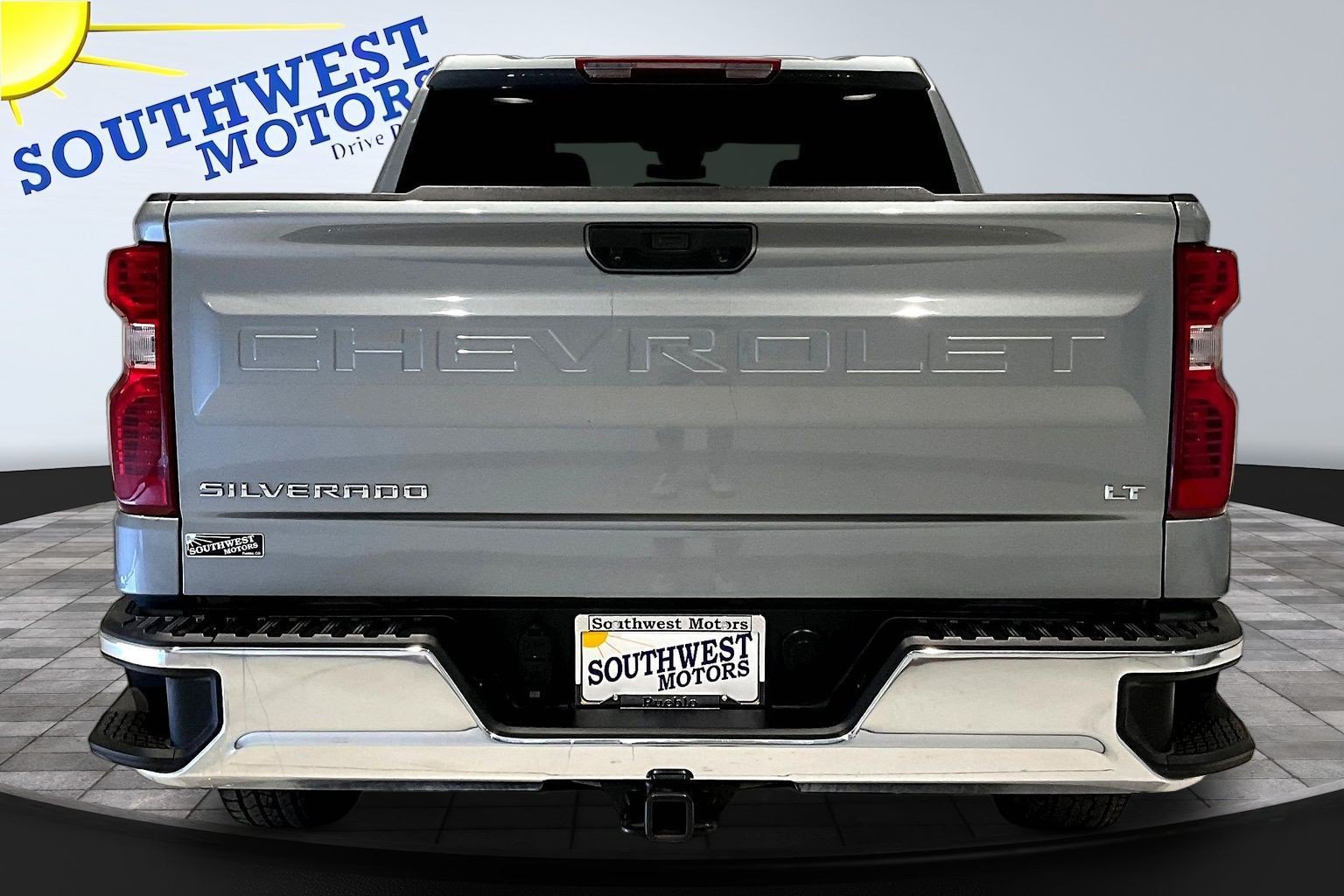 Used 2026 Chevrolet Silverado 1500 LT AWD/4WD image 6