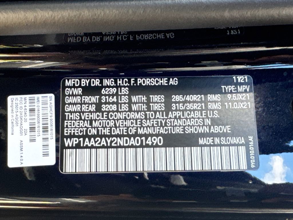 Used 2022 Porsche Cayenne Base image 33