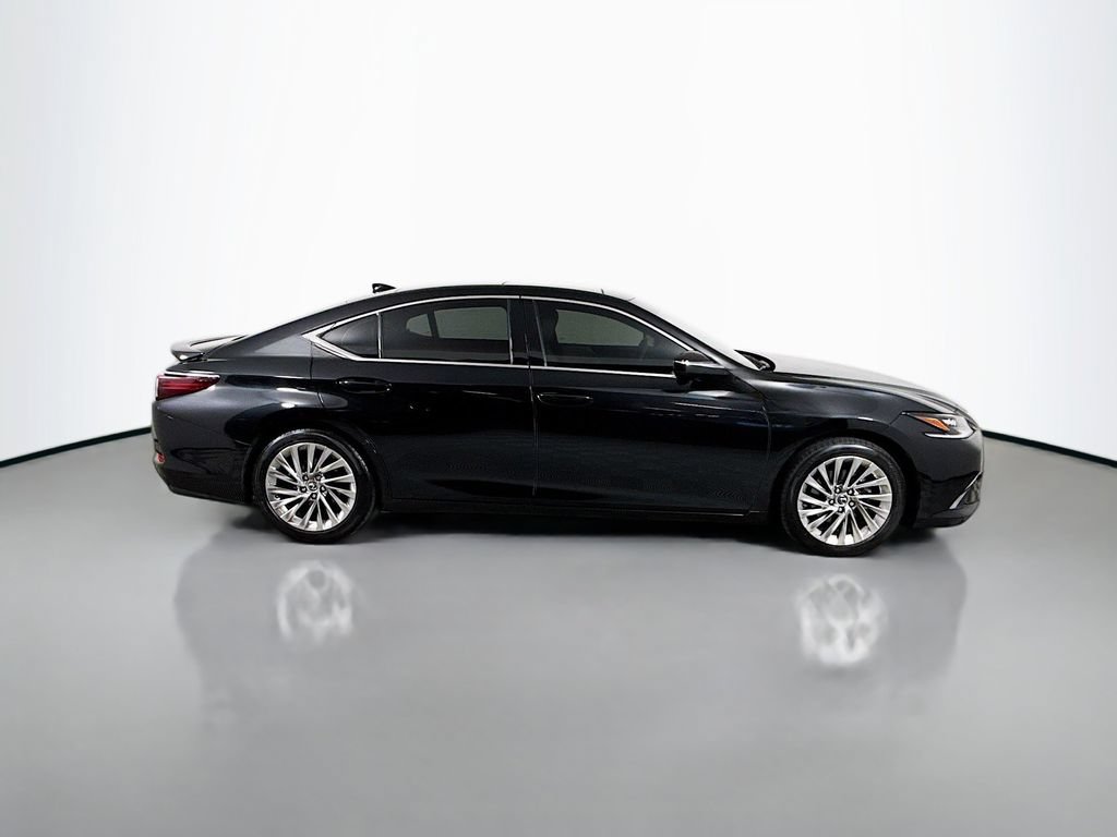 Certified 2023 Lexus ES 350 Ultra Luxury w/ Accessory Package (Z2) FWD image 4