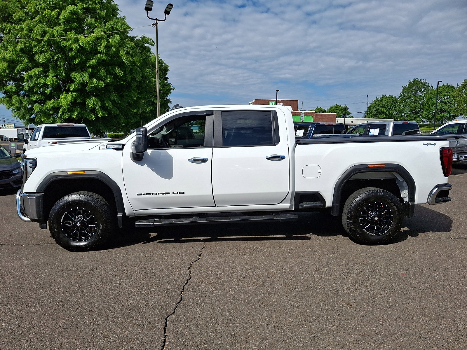 Used 2024 GMC Sierra 2500 Pro AWD/4WD image 7