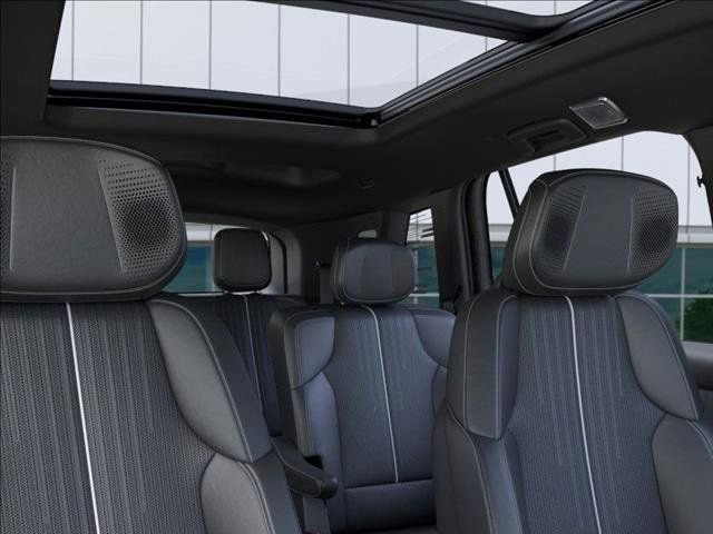 New 2026 Cadillac Vistiq Luxury w/ LPO, Floor Liner Package image 24