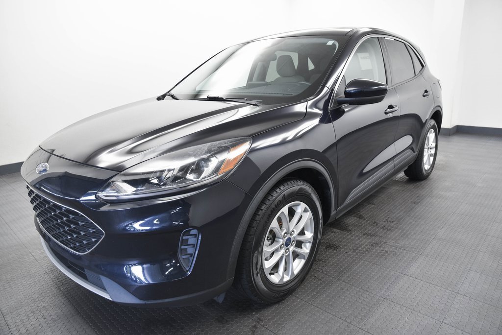 Used 2021 Ford Escape SE image 3