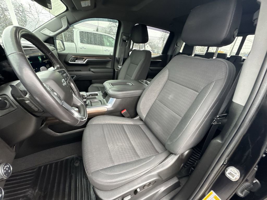 Certified 2022 Chevrolet Silverado 1500 RST w/ Convenience Package II image 18