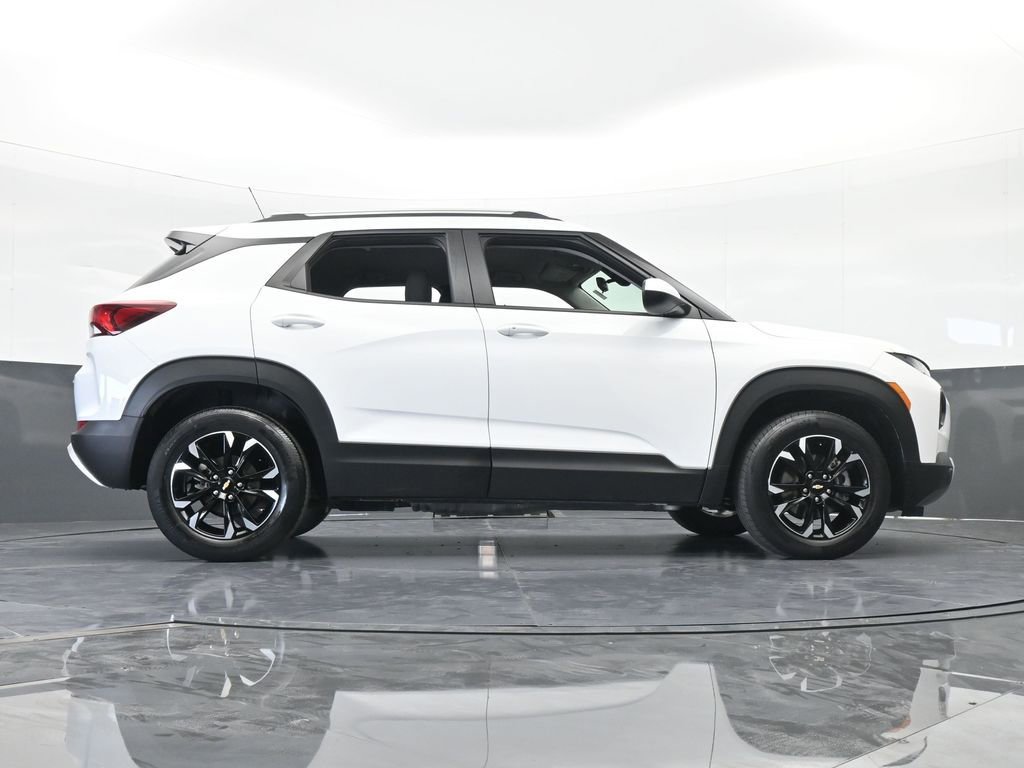 Used 2022 Chevrolet TrailBlazer LT w/ Driver Confidence Package image 54