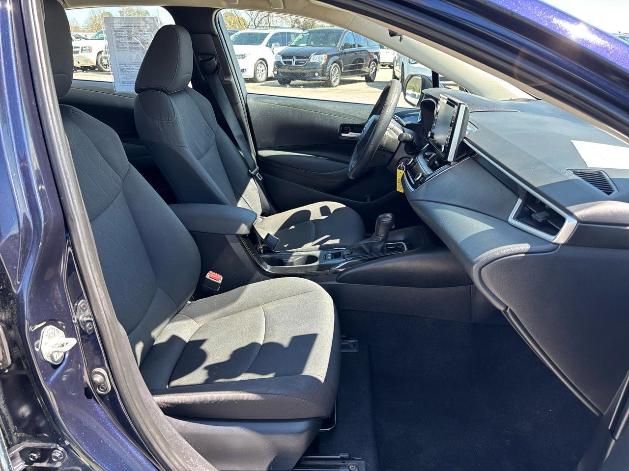 Used 2021 Toyota Corolla LE image 26