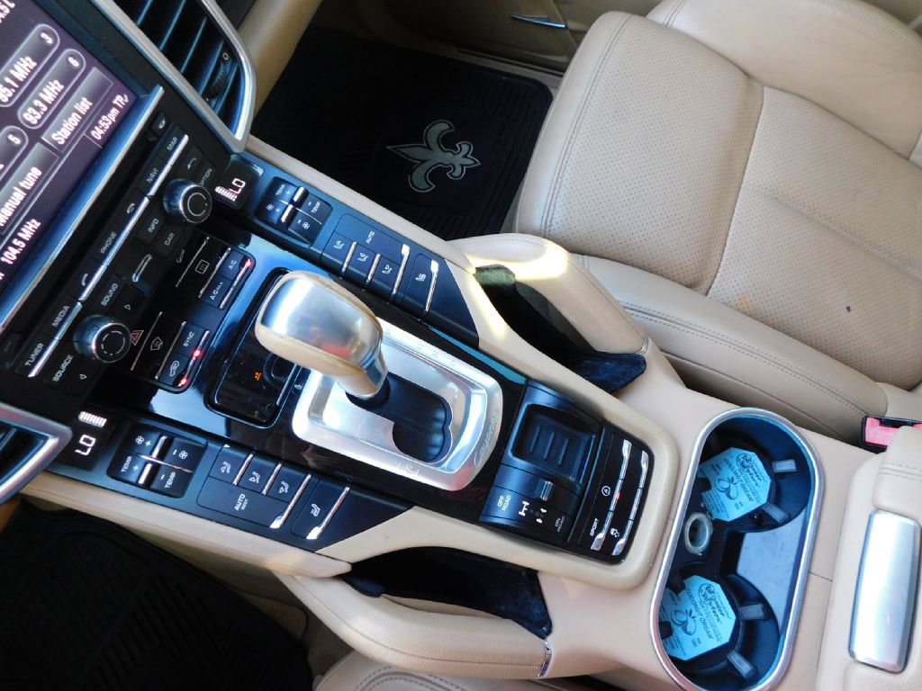 Used 2014 Porsche Cayenne AWD/4WD image 32