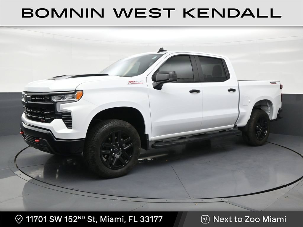 Used 2025 Chevrolet Silverado 1500 LT Trail Boss w/ LT Trail Boss Premium Package AWD/4WD image 1