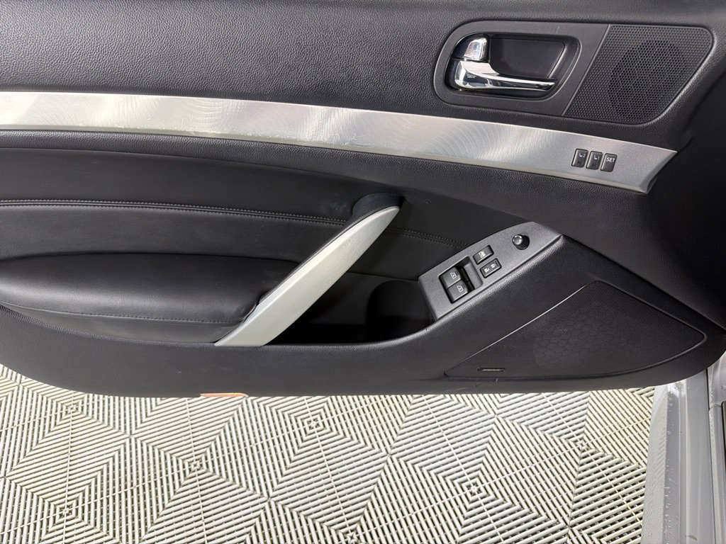Used 2014 INFINITI Q60 AWD Coupe w/ Premium Package image 11